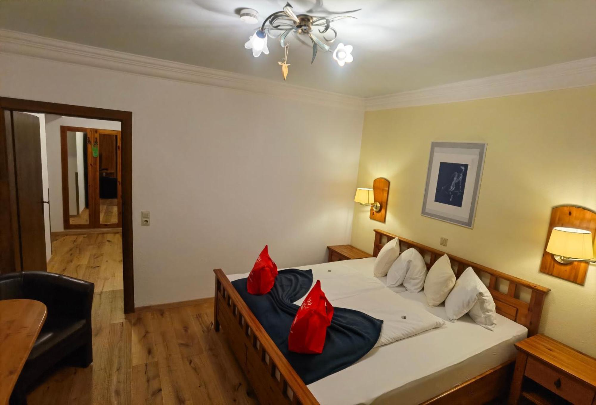 Hotel Kaerntnerhof & Suiten 3 بريسيغ المظهر الخارجي الصورة